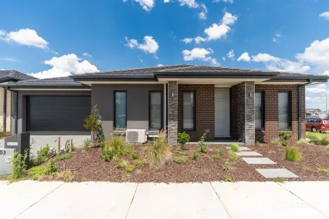 103 Largo Cct, Junction Village, VIC 3977