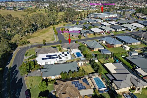 Property photo of 1/25 Redgum Circuit Aberglasslyn NSW 2320