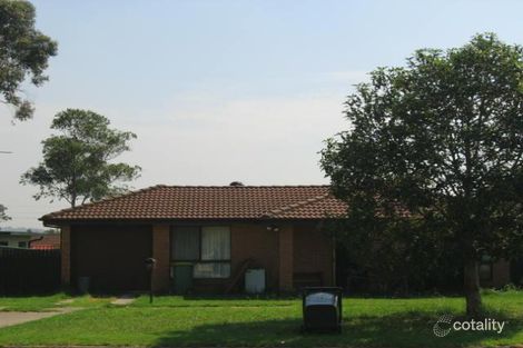 57 Kingfisher Ave, Bossley Park, NSW 2176