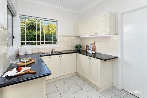 Property photo of 2/4 Ryan Street Balgownie NSW 2519
