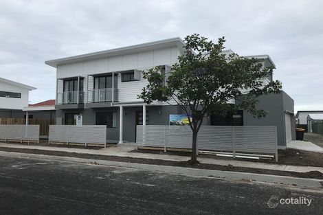 Property photo of 2/29 Roxburgh Street Stockton NSW 2295