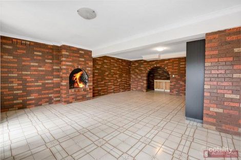 Property photo of 28 Kinlock Street Macleod VIC 3085