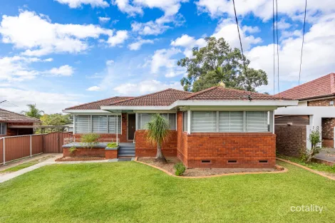Property photo of 4 Worcester Road Cambridge Park NSW 2747