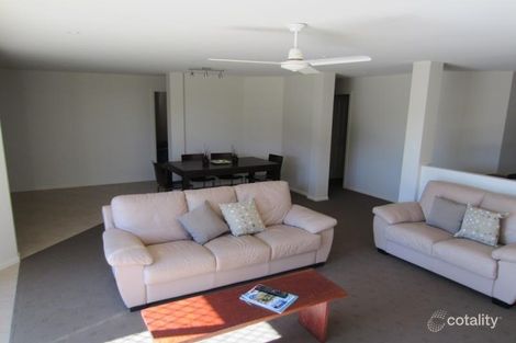 Property photo of 2 Taine Court Yamba NSW 2464