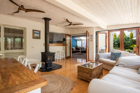 16 Webb St, Mornington, VIC 3931