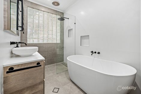 Property photo of 84 Bay Road Bolton Point NSW 2283