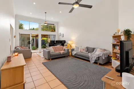 Property photo of 7 Parkview Place Bridgeman Downs QLD 4035