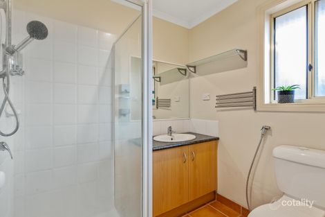 Property photo of 33 Glenaire Crescent Cranbourne West VIC 3977