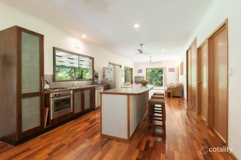 Property photo of 13 Robin Close Whyanbeel QLD 4873