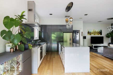 Property photo of 2 Ellesmere Road Windsor VIC 3181