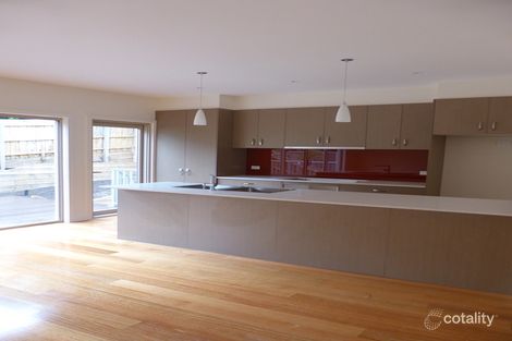 Property photo of 2/2 Parsons Road Eltham VIC 3095