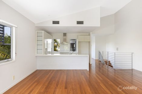 Property photo of 22 Eider Avenue Paradise Point QLD 4216