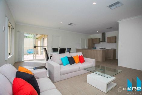 Property photo of 1/26 Storrington Crescent Westminster WA 6061