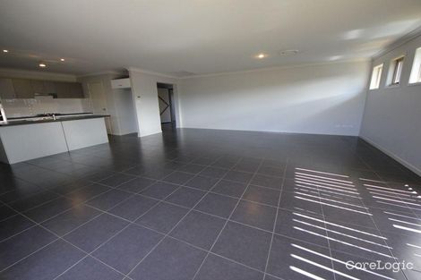 Property photo of 22 Lilly Crescent Kallangur QLD 4503