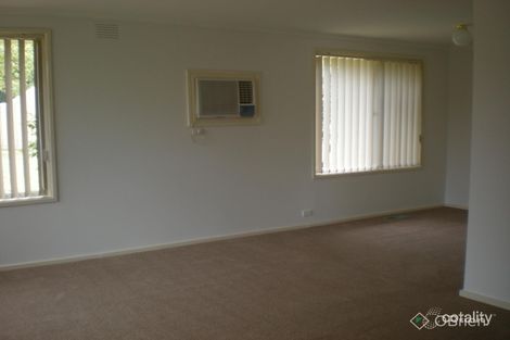 Property photo of 4 Emerson Close Frankston VIC 3199