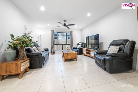 Property photo of 30 Botanical Drive Ooralea QLD 4740