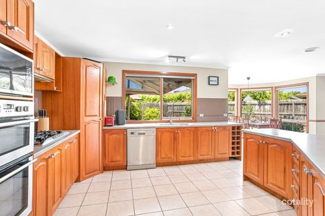 Property photo of 6 Nicholson Close Werribee VIC 3030