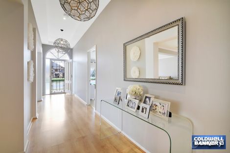 Property photo of 9 Myrtle Court Voyager Point NSW 2172