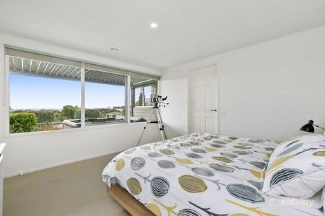 Property photo of 10 Limeburners Way Portsea VIC 3944