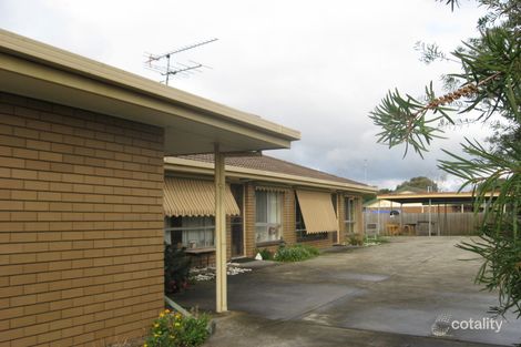 Property photo of 2/3 Edwards Crescent Wendouree VIC 3355