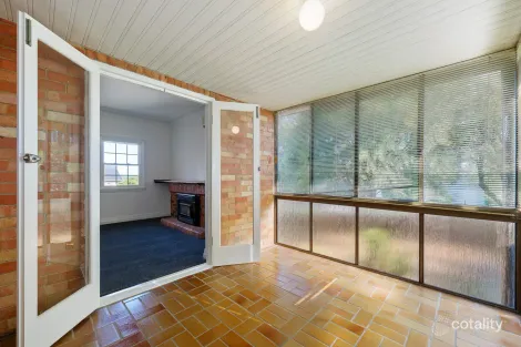 Property photo of 22 Melbourne Avenue Camp Hill QLD 4152