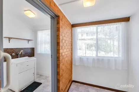 Property photo of 58 Scenic Way Hackham SA 5163