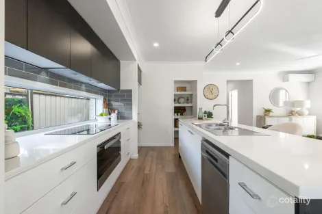 Property photo of 65 Starkey Street Wellington Point QLD 4160