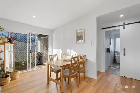 Property photo of 21 Matasha Crescent Pimpama QLD 4209