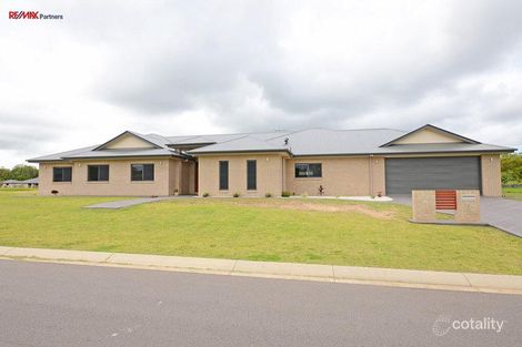 Property photo of 8 Pinnacle Court Craignish QLD 4655