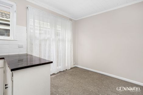 Property photo of 10 Swan Court Newport VIC 3015