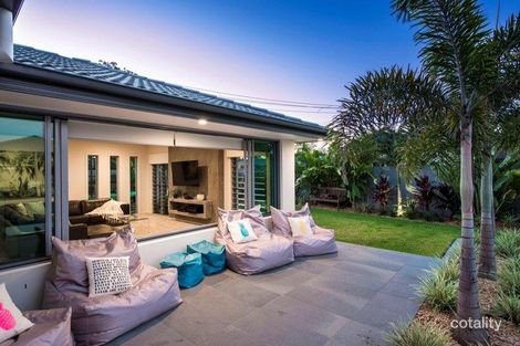 Property photo of 2 Eagle Avenue Burleigh Waters QLD 4220