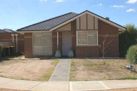 Property photo of 11/28-36 Ozzimo Drive Hillside VIC 3037