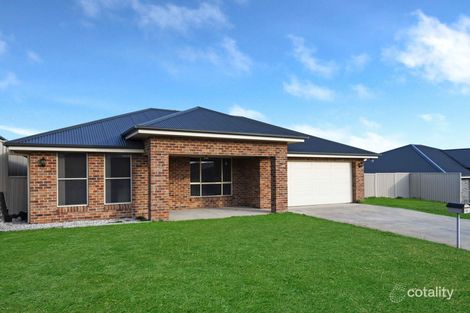 Property photo of 36 Mendel Drive Kelso NSW 2795