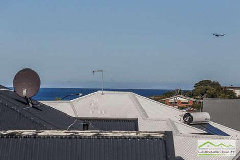 Property photo of 6 Presto Close Quinns Rocks WA 6030