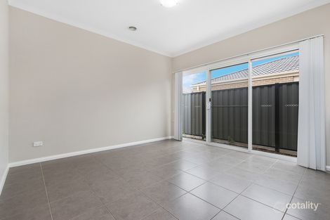 Property photo of 2 Vicky Court Point Cook VIC 3030