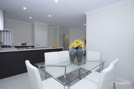 Property photo of 16A Linthorne Way Balga WA 6061