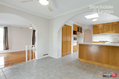 Property photo of 33 Hampstead Drive Hoppers Crossing VIC 3029