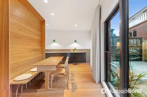 Property photo of 2/76 Williamsons Road Doncaster VIC 3108