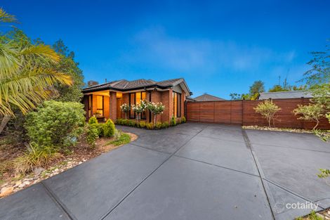 Property photo of 10 Pyrus Court Pakenham VIC 3810