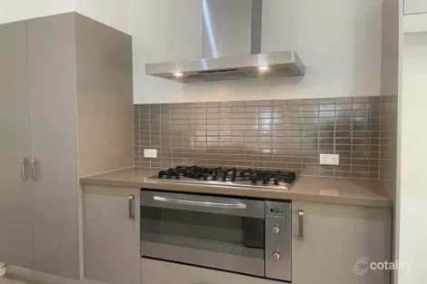 Property photo of 21 Solo Place Coomera QLD 4209