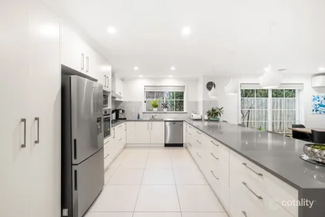 Property photo of 1/7 Pine Avenue Werribee VIC 3030