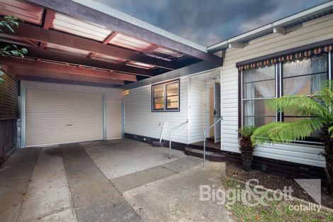 Property photo of 41 Maple Avenue Wendouree VIC 3355