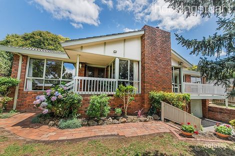 Property photo of 8 Outlook Drive Berwick VIC 3806