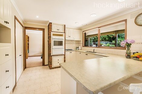 Property photo of 8 Outlook Drive Berwick VIC 3806