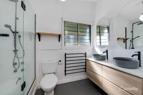 Property photo of 13 Castle Street North Bendigo VIC 3550