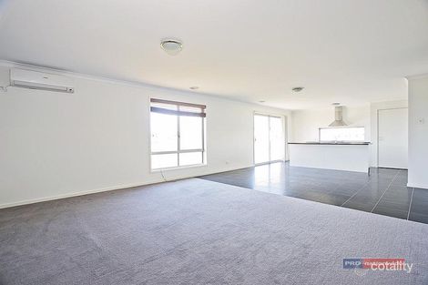 Property photo of 15 Seaview Point Point Cook VIC 3030