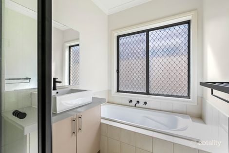 Property photo of 15 Cunningham Chase Burnside Heights VIC 3023