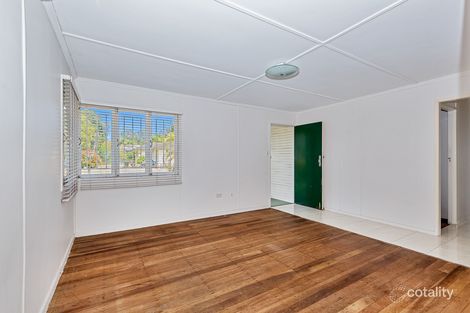 Property photo of 24 Amoria Street Mansfield QLD 4122