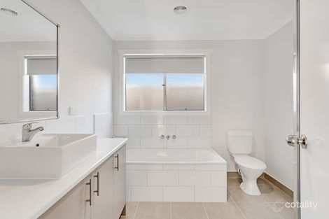 4 Zermatt Loop, Pakenham, VIC 3810