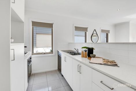 Property photo of 12 Penhall Drive Craigieburn VIC 3064